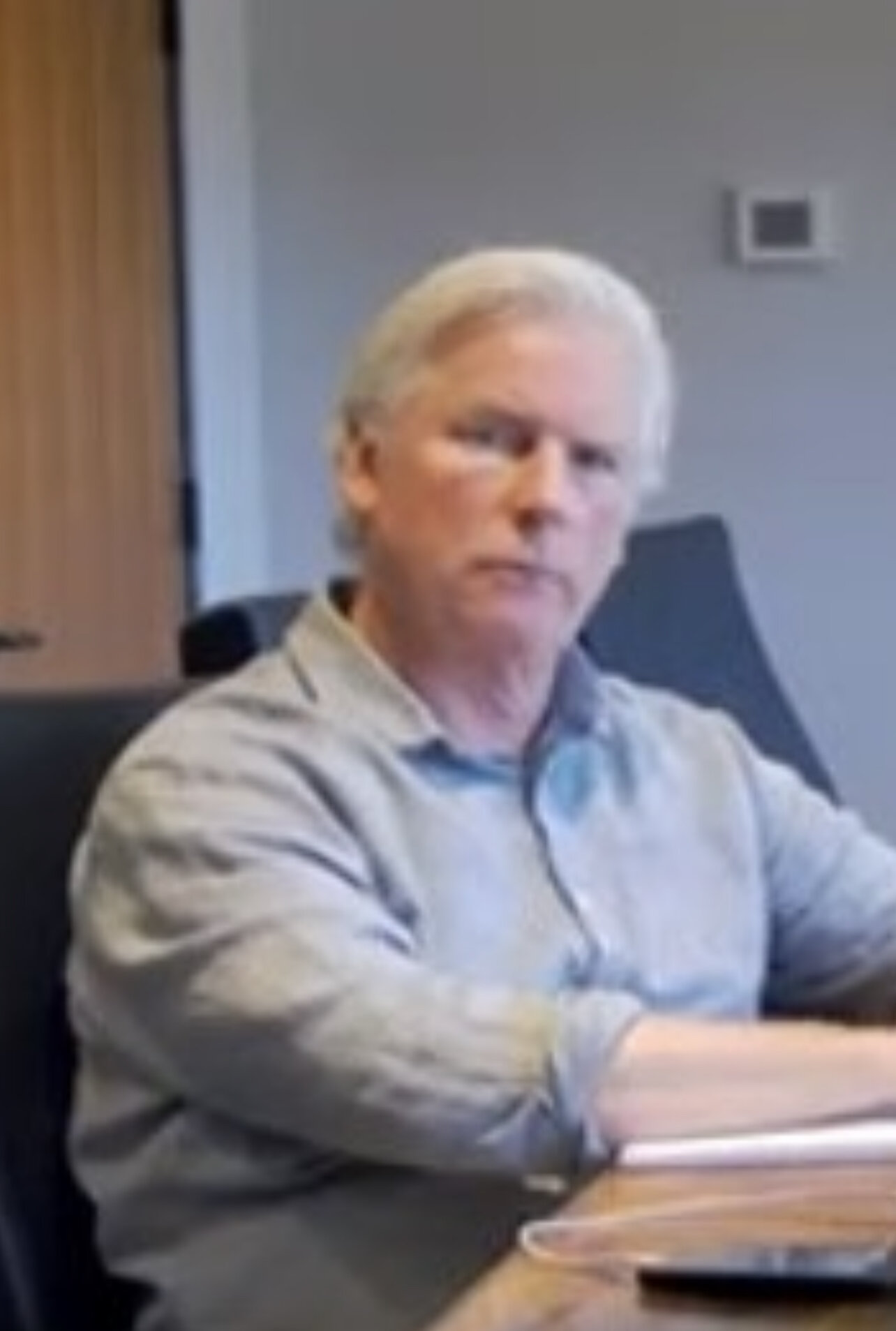 A $405 Filing May Finally Expose Christopher Ambrose — His Daughter Just Blew the Case Open