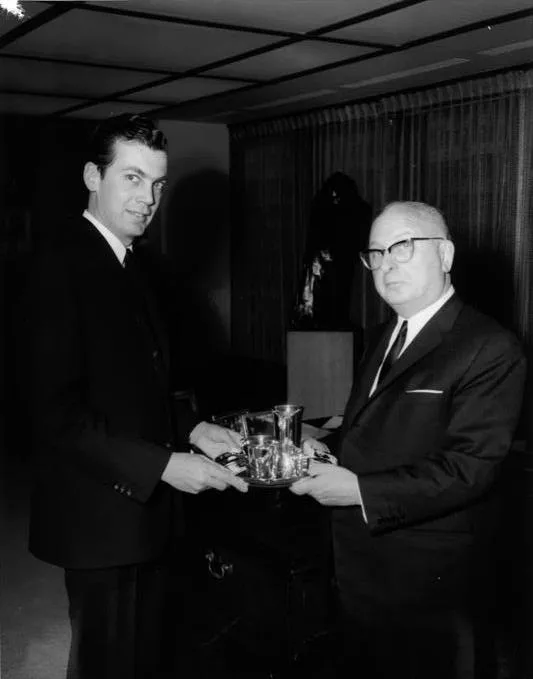 Jamo: Rebuttal to charge of  Antisemitism in article  about Rothschilds and  Bronfmans