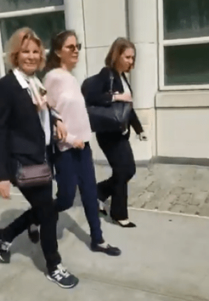 Georgianna Havers with her daughter, Clare Bronfman, leaving court last year.