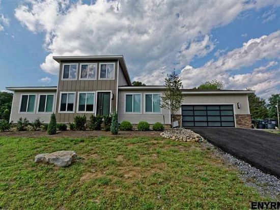 Cozy trio of homes for Rosa Laura, Alex and Sara – but, alas, it may be gone forever now!