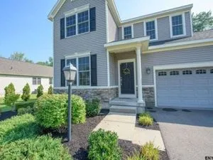 DOS sorority house - to be used for nude photos and dungeons and paddling...