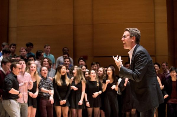 02/13/2019 - Medford/Somerville, Mass. - Seven of the nine Tufts a cappella groups join together onstage during the Deke Sharon A Cappella Extravaganza on February 13, 2019. (Alonso Nichols/Tufts University)