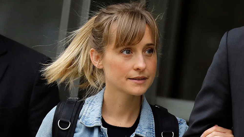 Her lawyers: Allison Mack has been unfairly charged with sex trafficking and forced labor