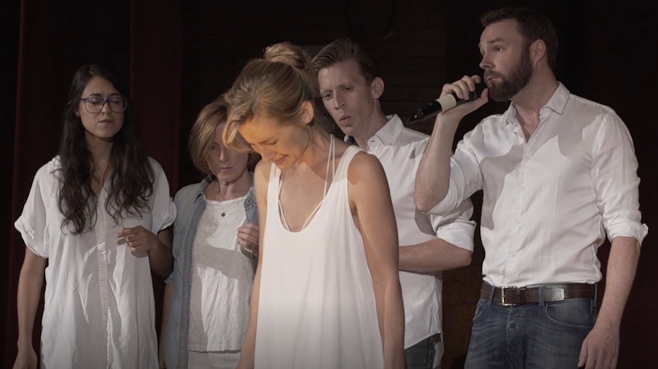 Allison Mack sings for NXIVM cult leader Keith Raniere on his birthday