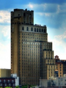 Allison Mack moved into a swanky Brooklyn apartment. There, she allegedly branded women and invited a New York Times Magazine reporter to come and interview her where Allison admitted, while being recorded, that she came up with the idea of branding women.