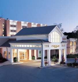 Ethan Allen Hotel in Danbury, CT where Elizabth Harding Weinstein was found dead.