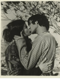 Moshe Tal with Michal Bat-Adam in Ani Ohev Otach Rosa (I Love You, Rosa)