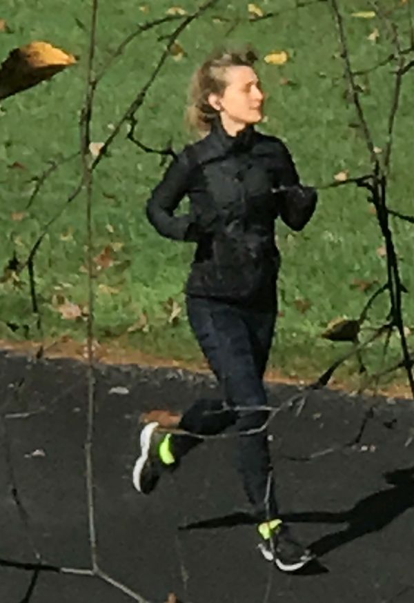Allison Mack jogging in Knox Woods post DOS.