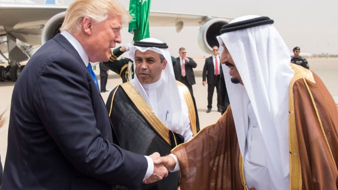 The Right Side: Trump Made USA Energy Independent – and Never Once Bowed to Saudi King