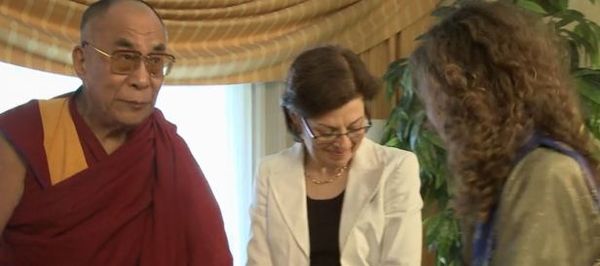 Dalai with Nancy and Sara Bronfman - who along with her sister did the paying. In fairness to the Dalai Lama - he is fighting the ruthless Chinese murderers and enslavers and needed the money. And he did WARN the audience that Raniere should be investigated!