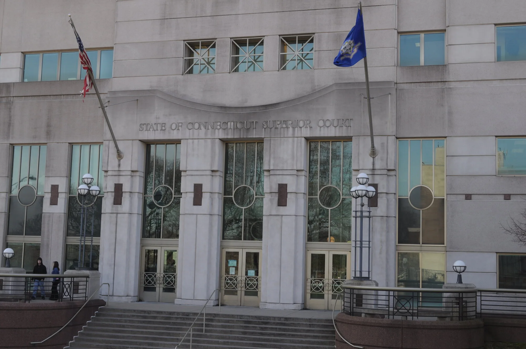 Father Stole Marital Assets; Mother Lost Kids – Standard Procedure CT Family Court