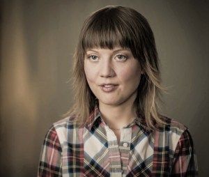 Nicki Clyne t.