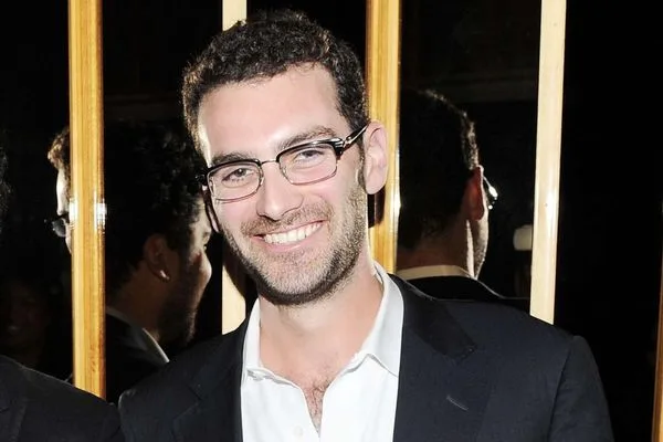 Clare Bronfman's nephew, Jeremy Bronfman is living in style.