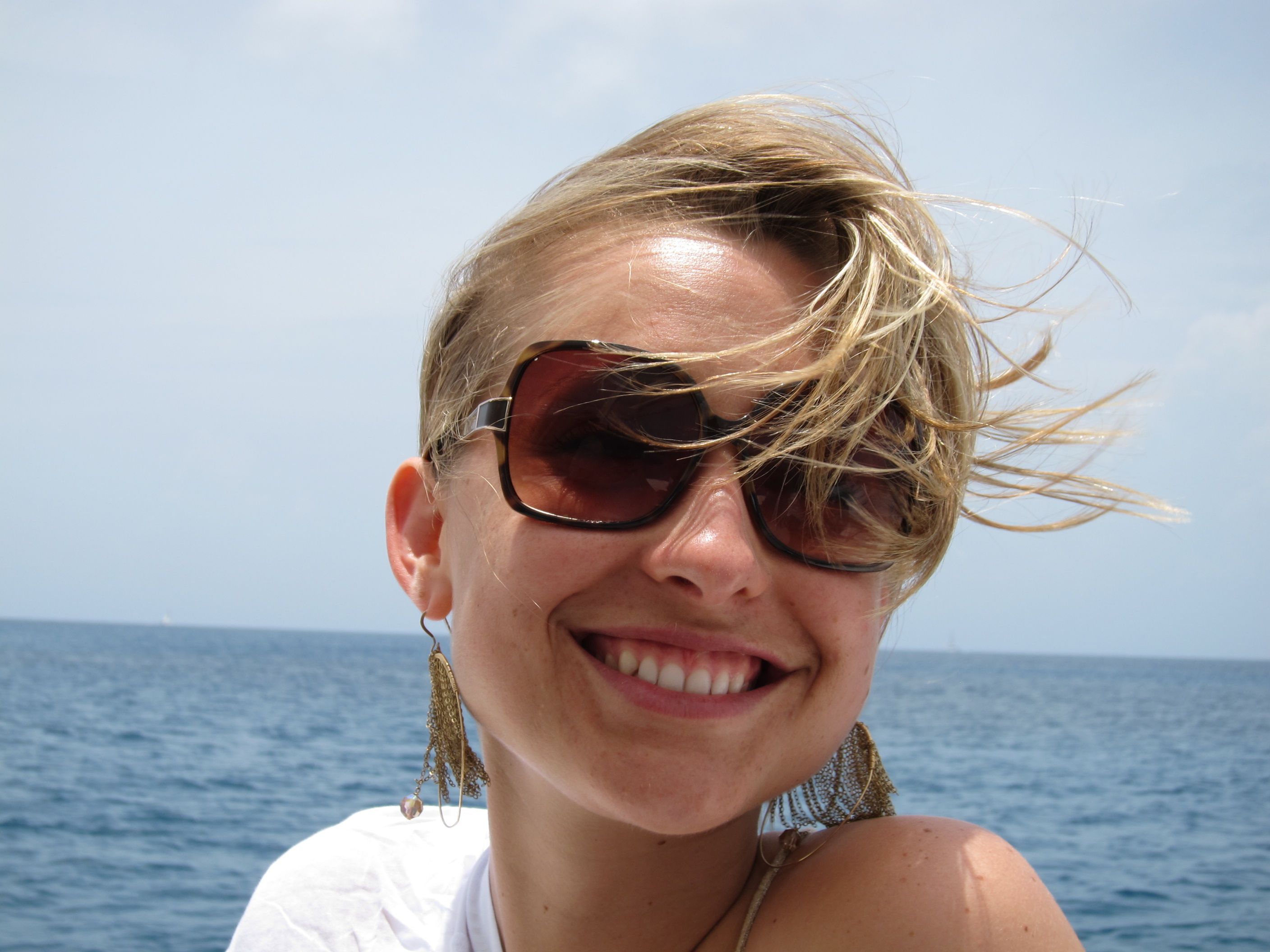 Never Before Seen Pics of Allison Mack on Richard Branson’s Necker Island
