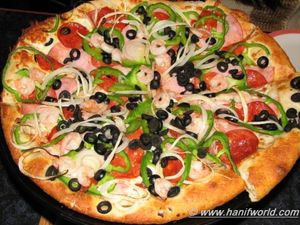Keith Raniere loves pizza and the good news is he doesn't have to share since the women are forbidden the high calorie delicacy.