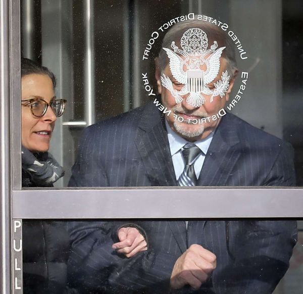 Clare moments after fainting - leaves court with attorney Mark Geragos