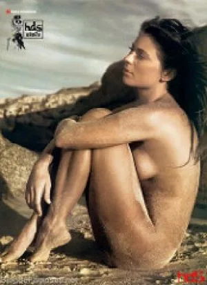 <Ludwika must have thought it was nice being with a man like Mark Hildreth after being with girlie Emiliano.