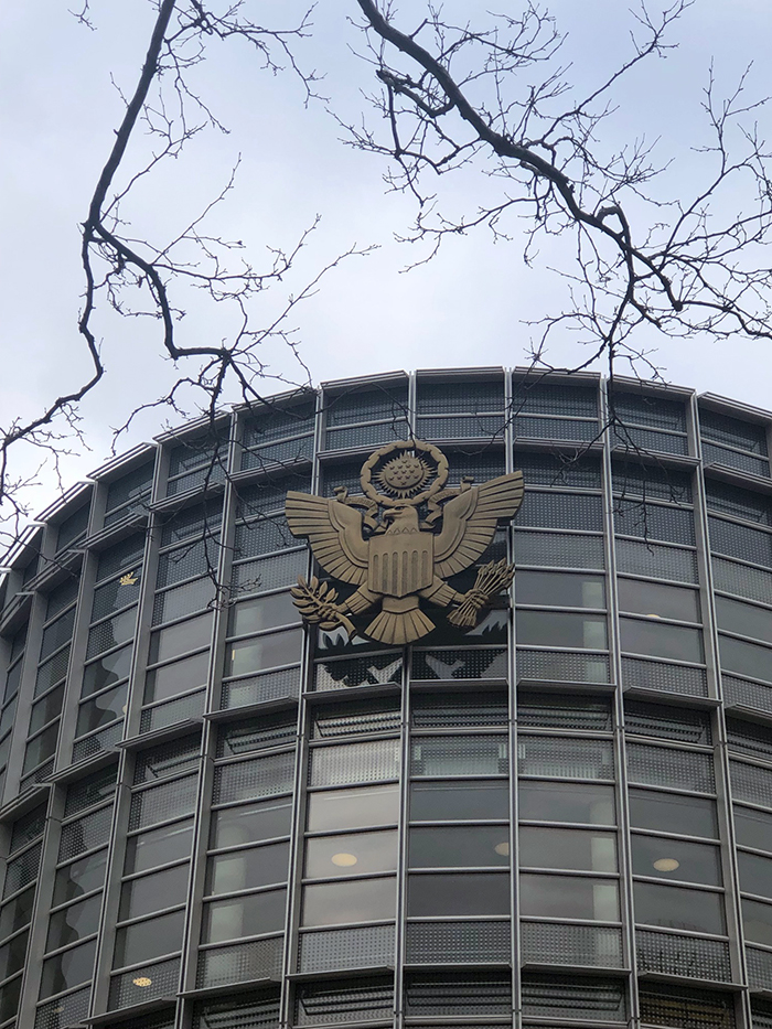 Guest View: Bronfman, Salzmans, Russell should stand by their Vanguard and stand trial together