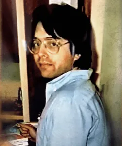 Young Keith Raniere dated several underage teenage girls.