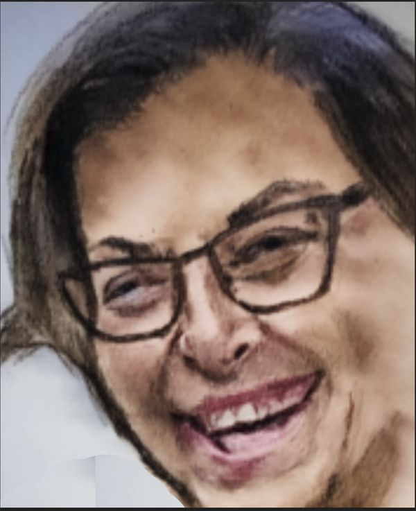 MK10ART-Nancy with the smiling face.