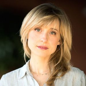 Allison Mack.