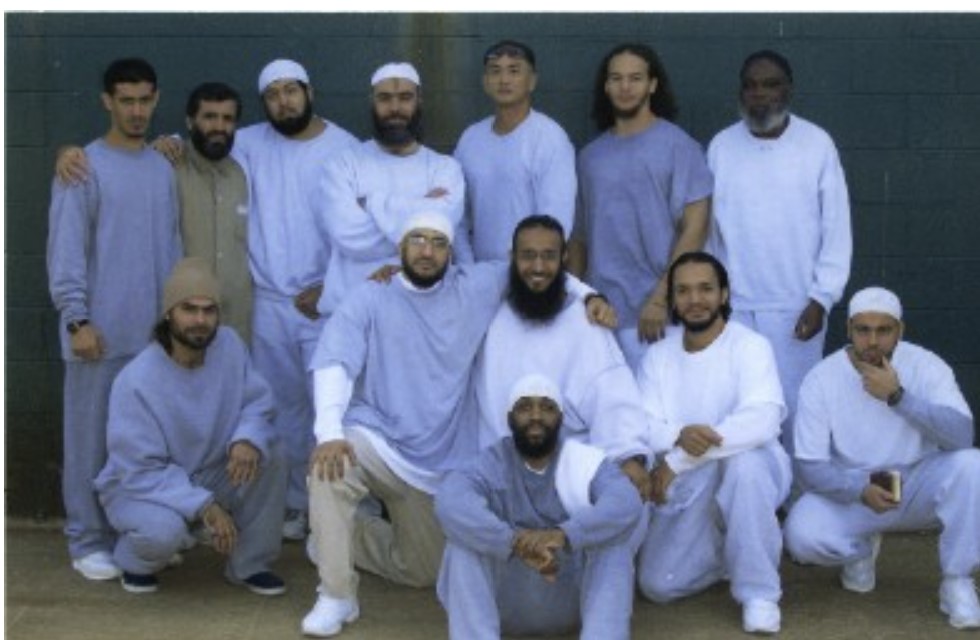 Guards Raid Raniere’s Cell Find Razor; May Be Moved to Midwest Prison for Muslim Terrorists to Mute Communications During Rule 33