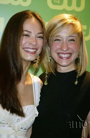 Kristin Kreuk and Allison Mack enjoyed a 10 year run on the TV show Smallville. When Allison quit the show, her net worth was estimated to be $8 million. It soon was vastly reduced through the guidance of her mentor and later lover, Keith Alan Raniere.