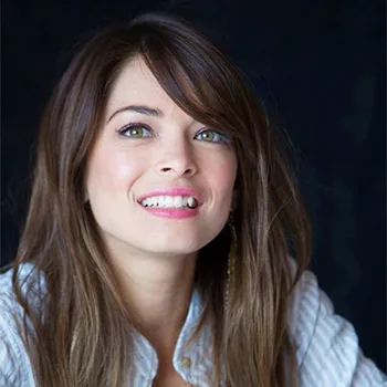 Readers: Kreuk should speak out about Raniere!