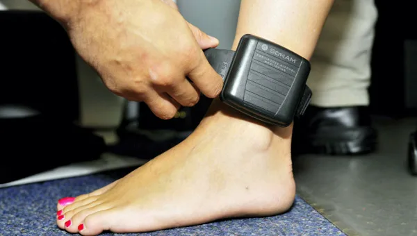 Reader: Clare’s Ankle Bracelet Won’t Be Removed