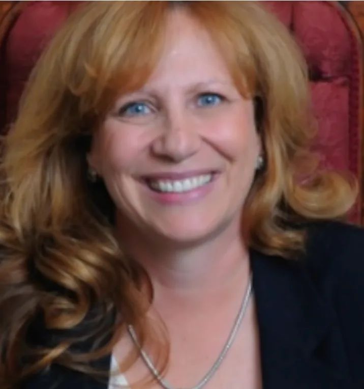 Disbarred Attorney Cunha Avoids Arrest Makes Statement About Corrupt CT Family Court Judges Adelman and Moukawsher