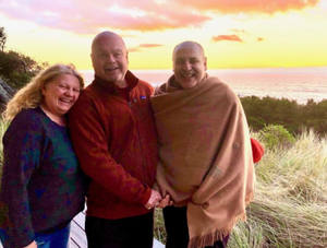 swami_chetanananda
With Theresa and Salman... at sunset...