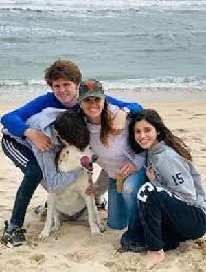 weinstein lizzy