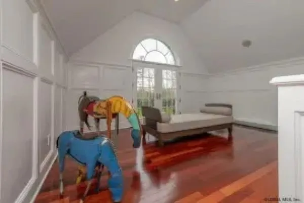 Sara Bronfman house horse sculptures