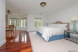Sara Bronfman house for sale bedroom 