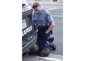 Police officer Chauvin's knee on George Floyd's neck.