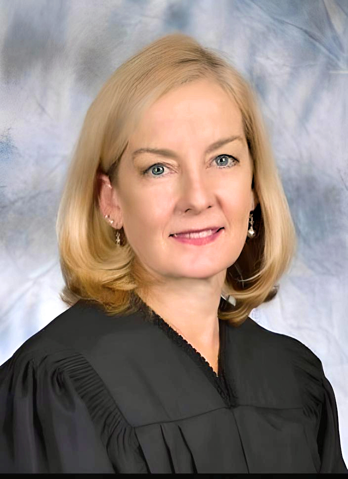 California Judge Deports American Children to Italy; Cancels Father’s Overdue Child Support