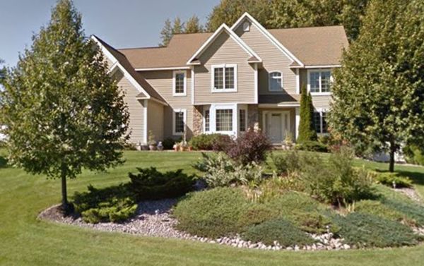 Nancy Salzman listed a home at 30 Oregon Trail as her residence when she donated money to Hillary Clinton.