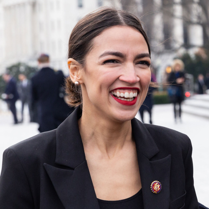 Socialist Ocasio-Cortez lashes out at media for revealing where she lives – in a luxury high rise