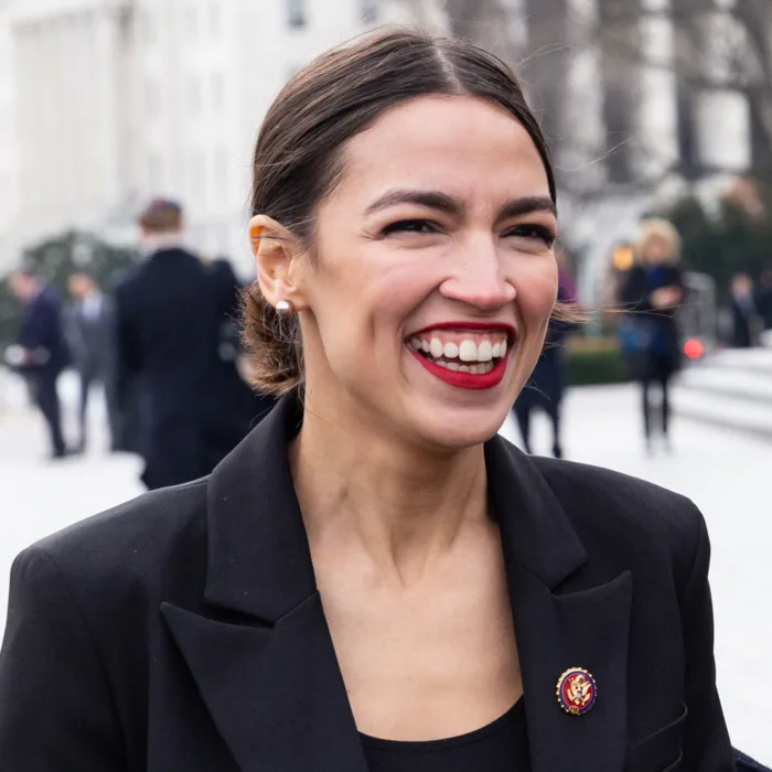 Socialist Ocasio-Cortez lashes out at media for revealing where she lives – in a luxury high rise