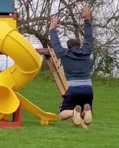 Mike Kajak IG jump 1